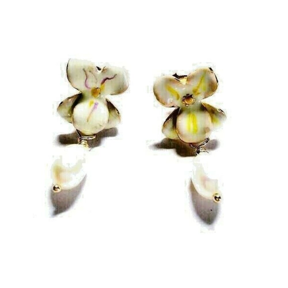 Les Nereides White Violeta Drop Stud Earrings